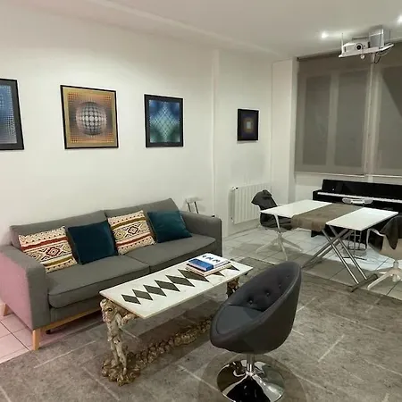 50m2 Private In Center Paris